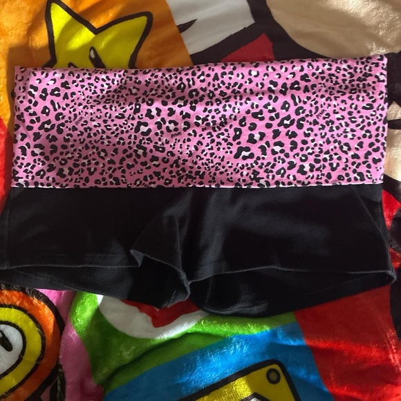 RARE! PINK VS cheetah shorts! - Picture 2 of 4